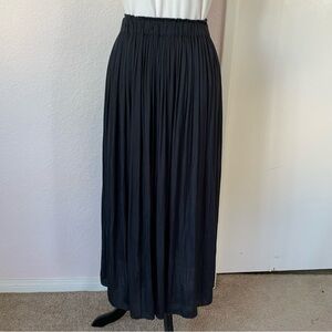 ROPE PICNIC Black Pleated Maxi Skirt Elastic Waist Satin Japanese Size 38/6